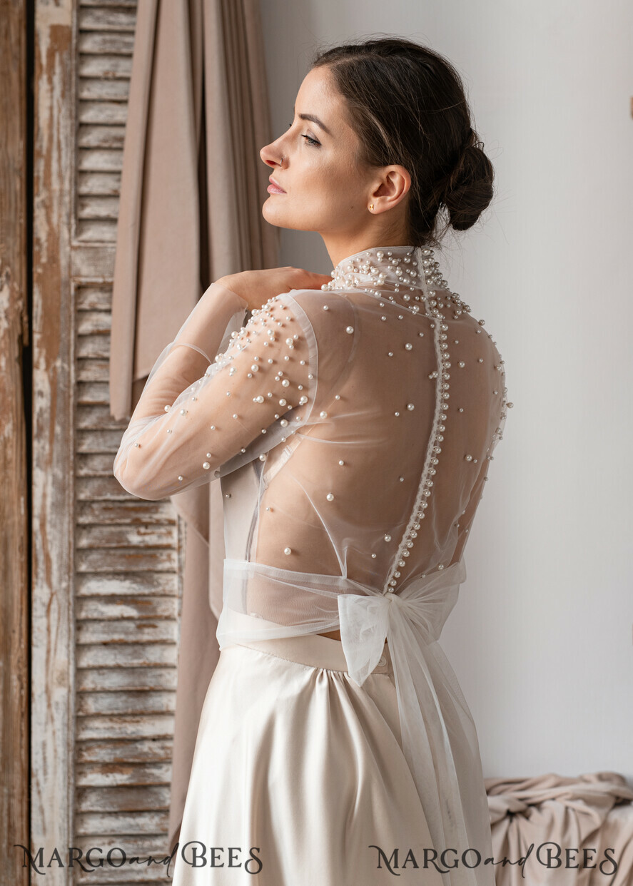 BRIDE bolero, robes, garter LACE WEDDING BOLERO Ivory tulle Wedding bolero long sleevewith bow , Shrug Women Wedding, Bridal Coverup, white Blouse for Bride, Bridal Tulle Blouse, dress capalet