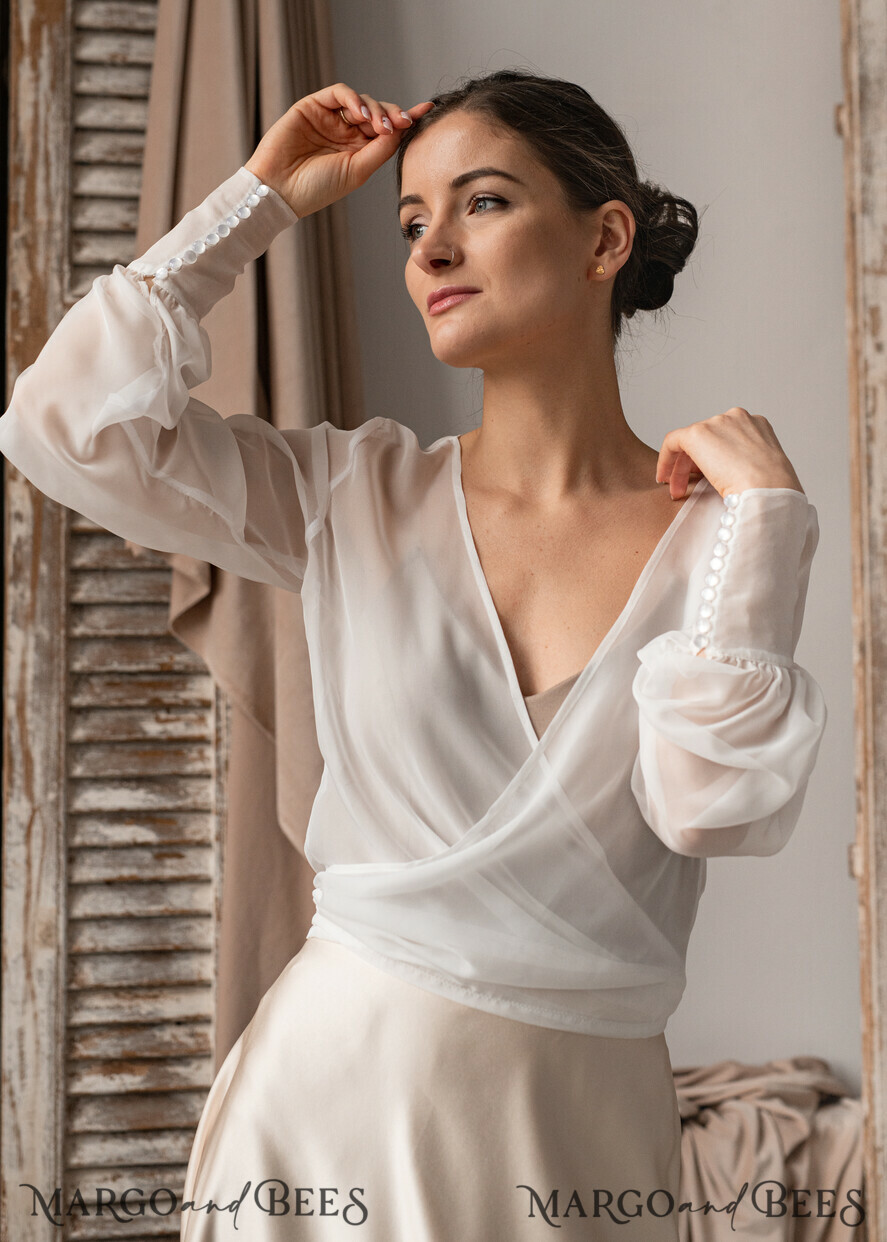 BRIDE bolero, robes, garter LACE WEDDING BOLERO Ivory Silk Wedding bolero long sleeve, Shrug Women Wedding, Bridal Modest Coverup, Boho Blouse for Bride, Bridal Lace Blouse, dress capalet
