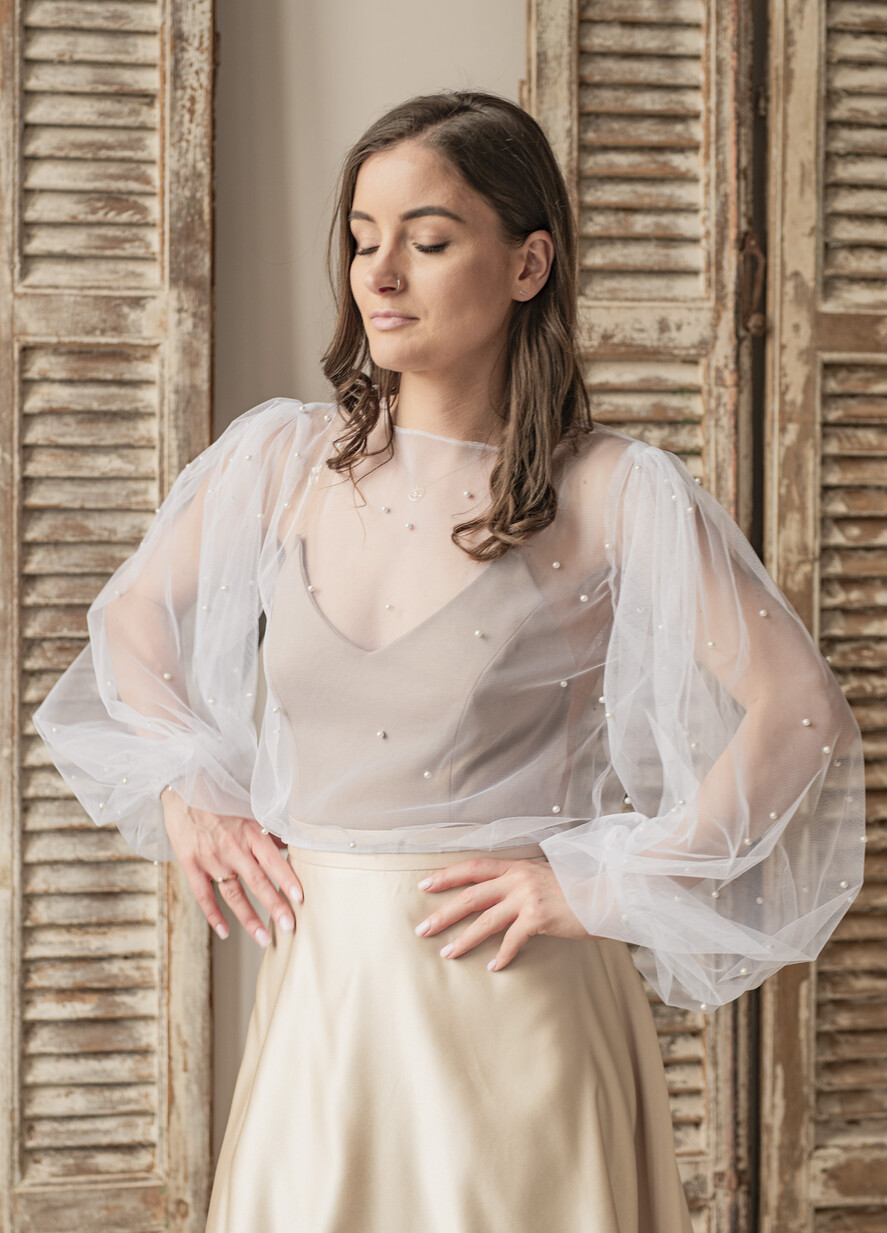BRIDE bolero, robes, garter LACE WEDDING BOLERO Ivory tulle Beaded Wedding bolero long sleeve, Shrug Women Wedding, Bridal Coverup with pearls , Ivory Blouse for Bride, Bridal Tulle Blouse, dress capalet