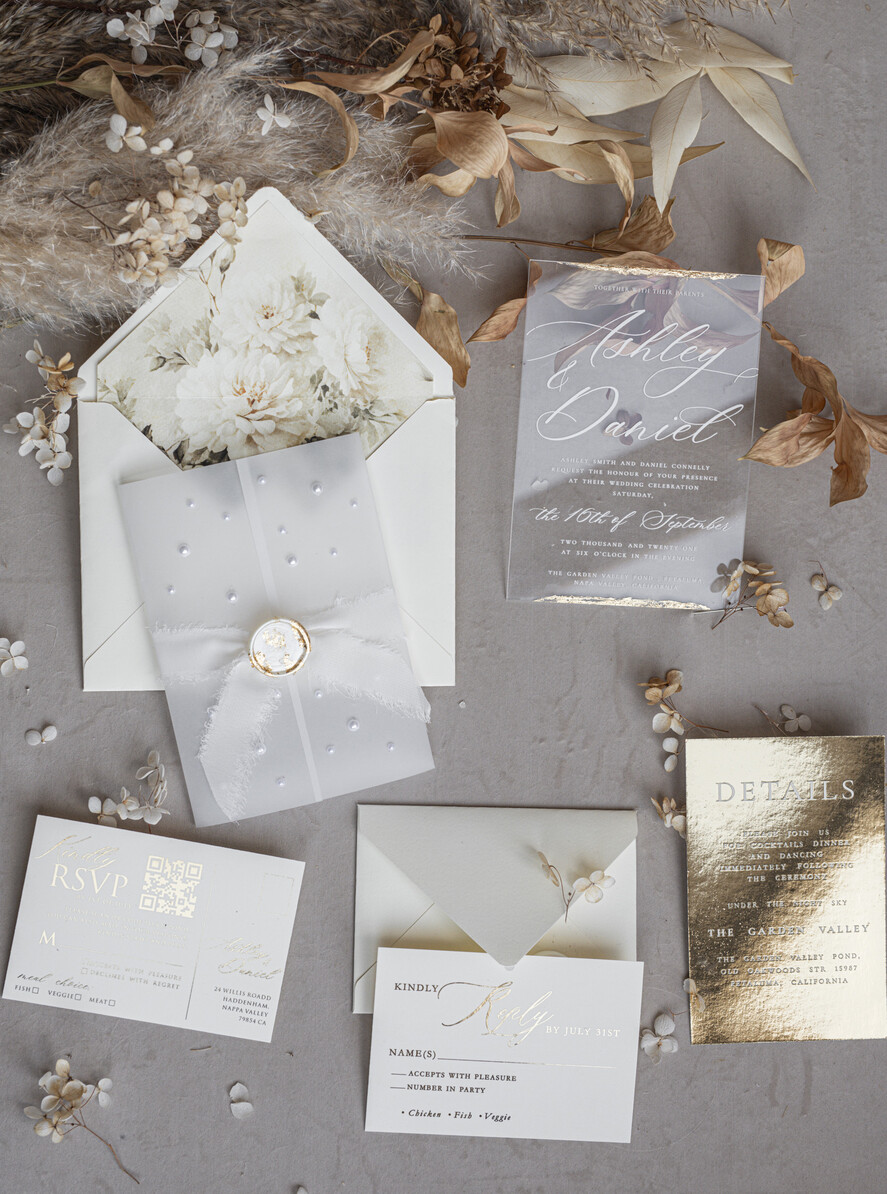 WEDDING INVITATIONS plexi acrylic mirror Ivory Beaded Wrapping Wedding Invitations, Elegant Clear Acrylic Wedding Cards, Plexi Transparent Wedding Invites, Wedding Invitation Suite with Pearls