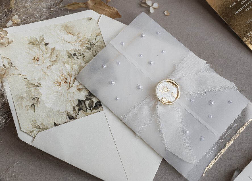 WEDDING INVITATIONS plexi acrylic mirror Ivory Beaded Wrapping Wedding Invitations, Elegant Clear Acrylic Wedding Cards, Plexi Transparent Wedding Invites, Wedding Invitation Suite with Pearls