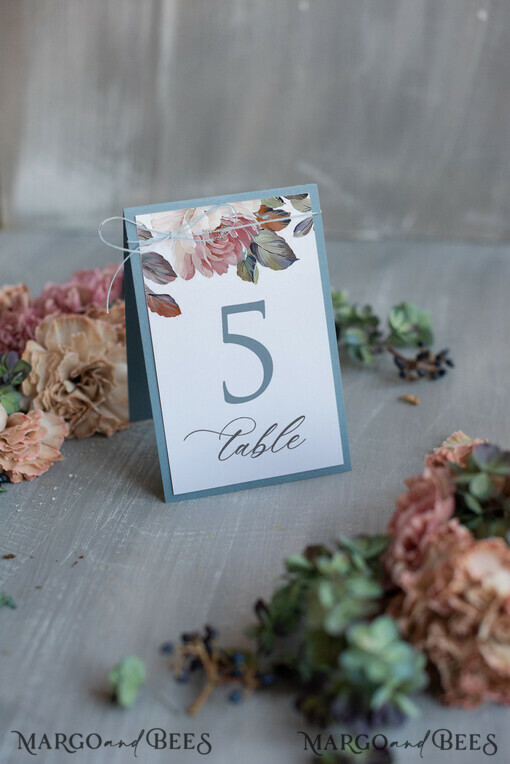TABLE DECOR SIGNS romantic Romantic Dusty Blue Table Numbers, Elegant Wedding Table Cards with Twine, Floral Boho Table Décor, Luxury Table Number with Flowers, Simple Aesthetic Number   