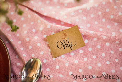 PLACE CARDS / TABLE CARDS Rustic Eco Wedding Place cards Minimalistic Eco Wedding Place Cards, Rustic Eco Brown Escort Card, Strawberry Wedding Name Tags, Unique Wedding Stationery, Custom Text Wedding Place Cards