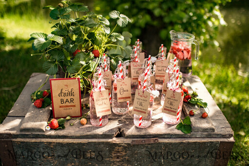 DRINKS LABELS Rustic wine label