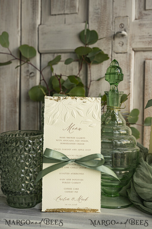 MENU & PROGRAMS romantic Elegant wedding menu card – a stylish way to display your wedding dishes and beautifully complement your table décor and place settings.