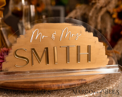 TABLE DECOR SIGNS Acrylic table decor Numbers Acrylic Arch Top Table Sign, Gold Mirror Acrylic Sign, Golden Plexi Top Table Sign, Luxury Wedding Table Decor, Custom Wedding Signage Golden Mirror Cards Sign