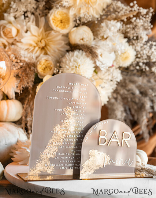 TABLE DECOR SIGNS Acryl Tischdekoration Zahlen Acrylbogen Cappuccino Bar Menü, Klare Acryl- und Gold-Bar-Menü, Nude Taupe Gold Plexi Getränkebar-Menü, Tan Luxus Hochzeits-Getränkebar Tischdekoration, Erdige Hochzeitsbeschilderung Goldener Spiegel Bar Menü