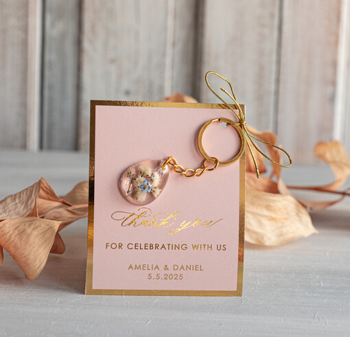 WEDDING FAVORS Resin Custom Resin Keychain Wedding Favors For Guests in bulk Custom Resin Keychain, Golden personalised Thank you gifts Teardrop Keychain with Gold-Plated Stainless Steel Hardware