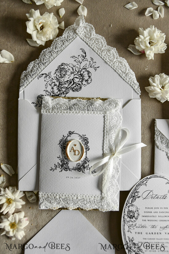 WEDDING INVITATIONS vintage lace/ rustic lace Personalized Golden Wedding invitations Vintage Lace wedding Cards 03/laceTR/z