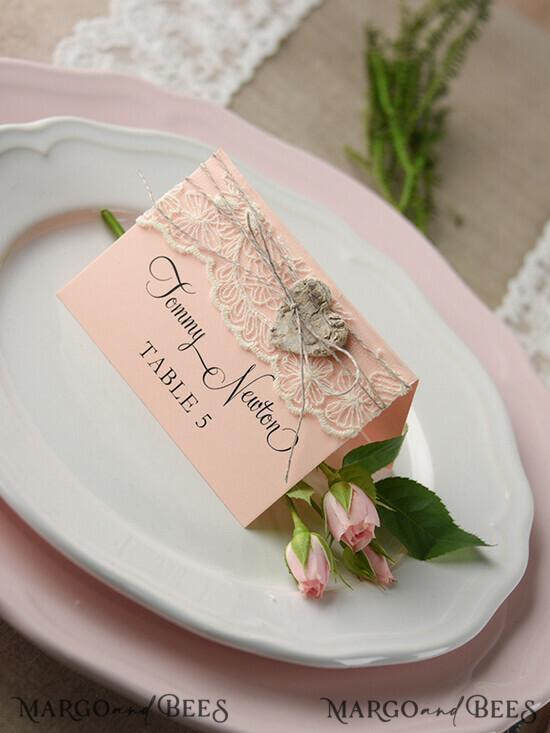 PLACE CARDS / TABLE CARDS rustic and lace Romantic Ecru Lace Wedding Place Cards, Blush Pink Name Tags with Natural Twine and Wooden Heart, Elegant Wedding Stationery, Rustic Escort Cards, Editable Text 00/rus/w