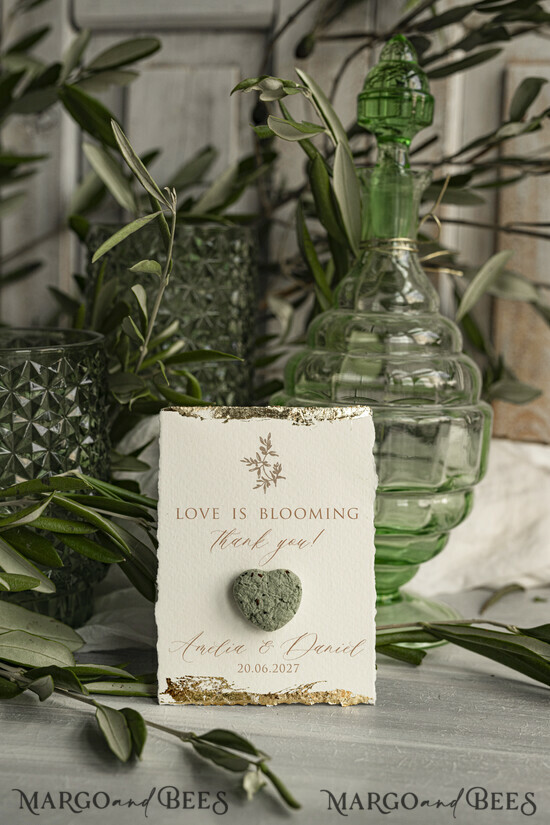 WEDDING FAVORS  Seeds of Love Wedding Favor gifts in bulk Personalized Seed Card With Plantable Seed Paper. let love grow Thank you gifts for guests 16/rser/SeedFG