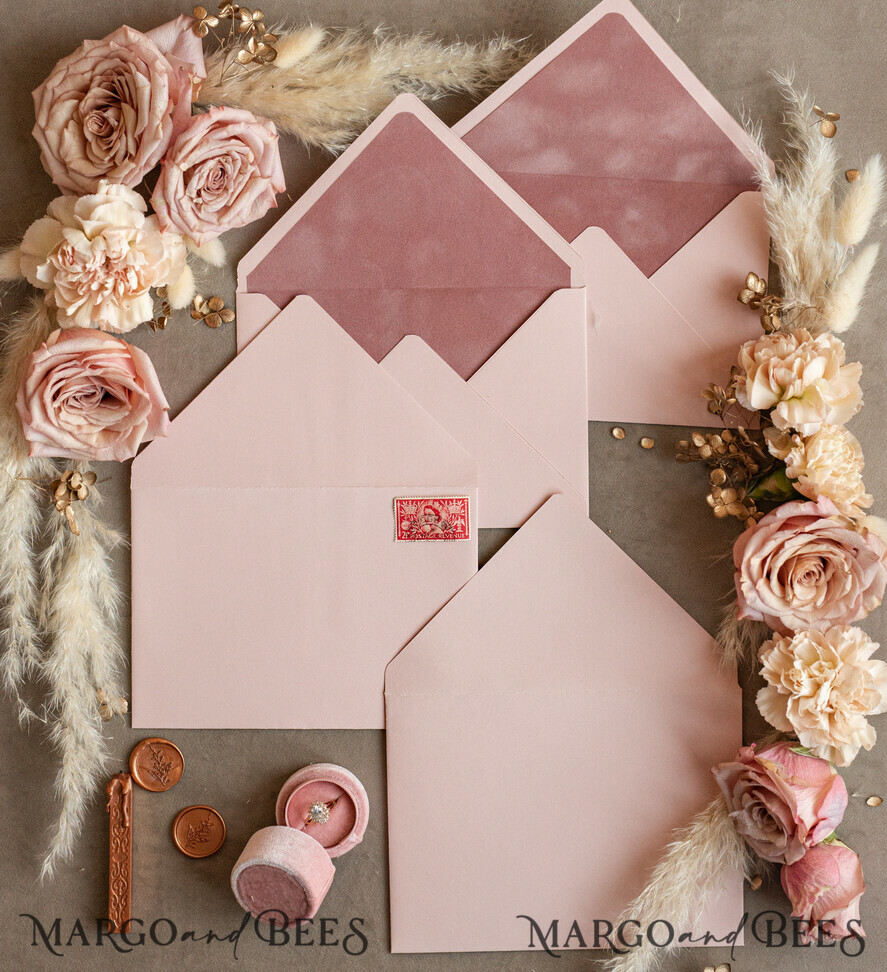 HOCHZEITS EINLADUNGEN Samtene Umschläge Rosenquarzfarbene Umschläge für Einladungen mit Samtfutter, A7 handgefertigte Umschläge mit Samtfutter für Hochzeitseinladungen.