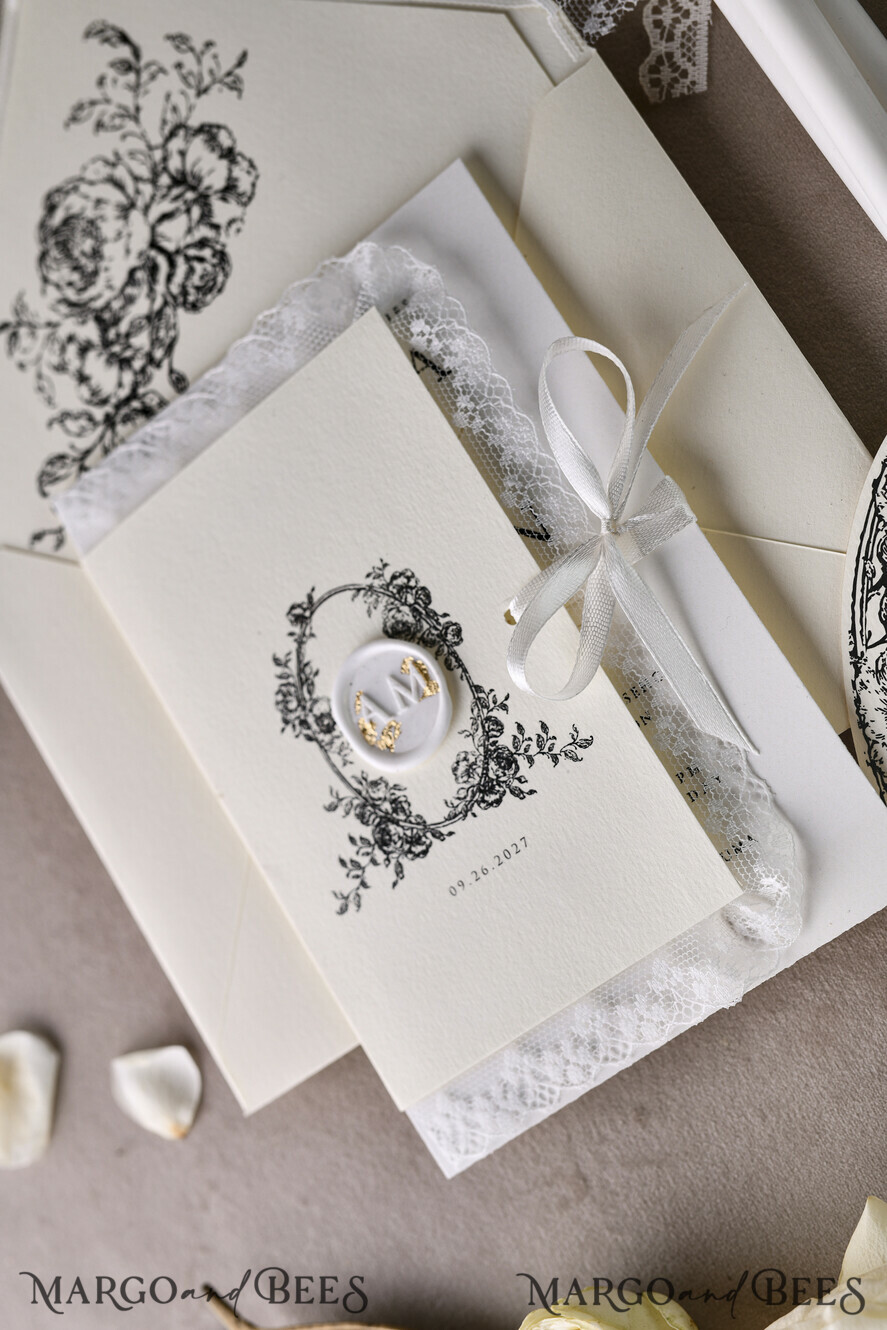 HOCHZEITS EINLADUNGEN vintage Spitze / rustikale Spitze Personalisierte Goldene Hochzeitseinladungen Vintage Spitze Einladungen Elfenbein