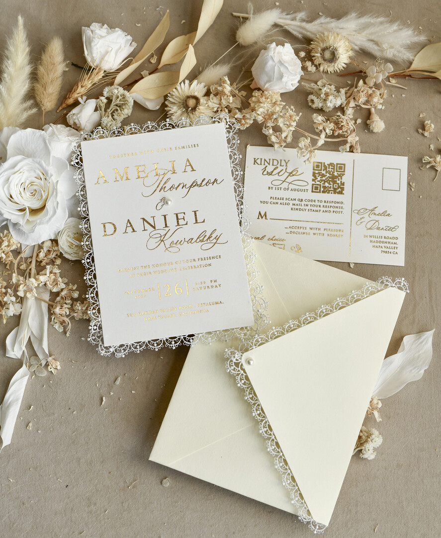 HOCHZEITS EINLADUNGEN vintage Spitze / rustikale Spitze Personalisierte Einladungen zur Goldenen Hochzeit Vintage Spitze Einladungen Elfenbein