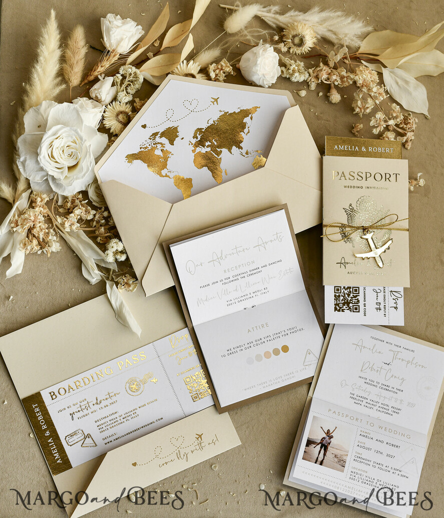 HOCHZEITS EINLADUNGEN Pass zur Liebe / Strandhochzeits-Einladungen Goldbeige Pass Hochzeitseinladung, goldene Hochzeitskarten Boarding-Pass, maßgeschneiderte Reise-Pass Hochzeitseinladungen im Ausland, Hochzeitskarten für das Reiseziel Griechenland, Reise-Karten Hochzeitspapeterie, Weltkarte