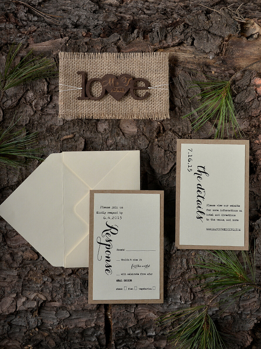 HOCHZEITS EINLADUNGEN Wald / Berge / Waldlandschaft Thema rustikale Holzbriefpapier