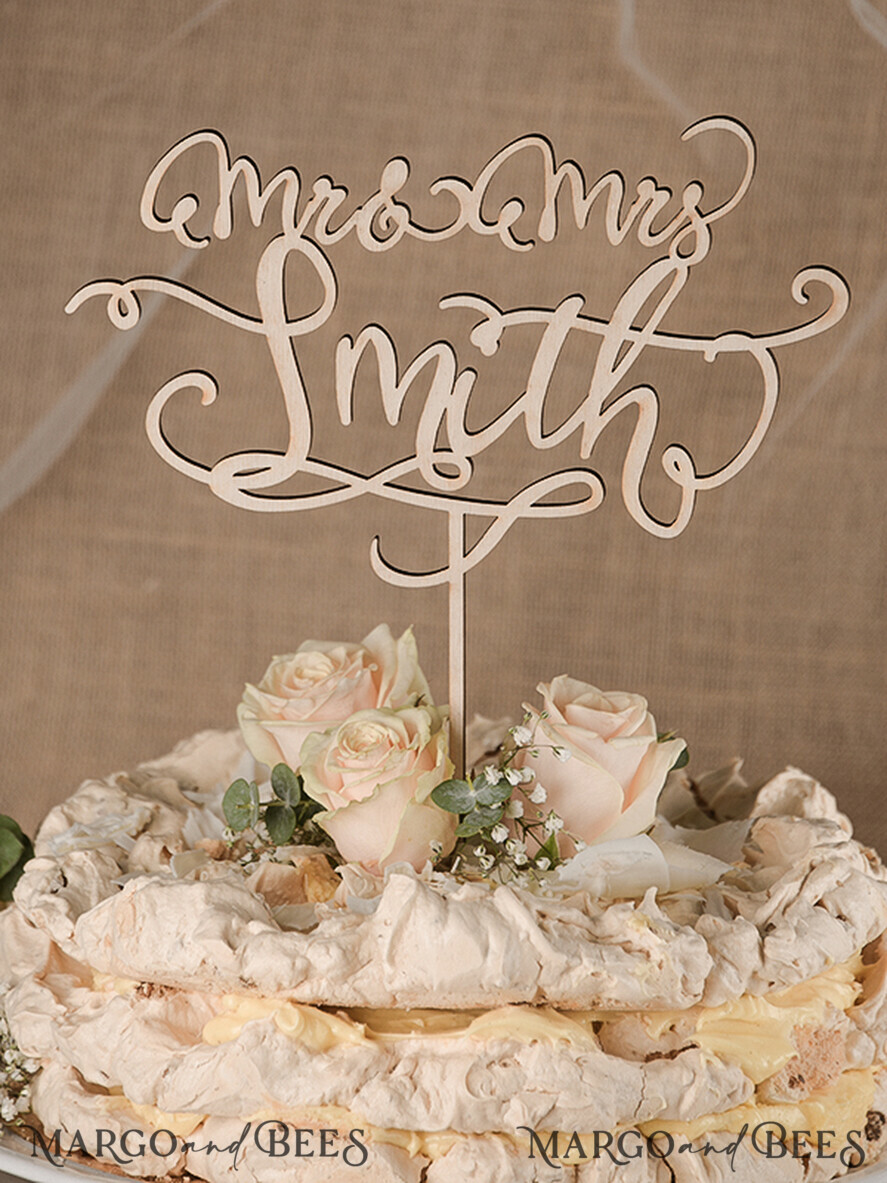 TORTENDEKORATION  
 RUSTIKAL  
 Hochzeitstorte Topper, aus Holz