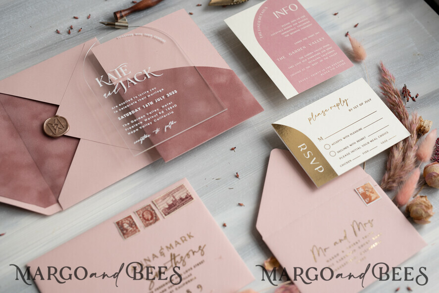 HOCHZEITS EINLADUNGEN Elegante Einladungen Klassische Karten Arch Plexiglas Hochzeitsinvitationsset, Blush Pink Goldene Hochzeitskarten mit RSVP Samtummantelung, Acryl Moderne Hochzeitskarten