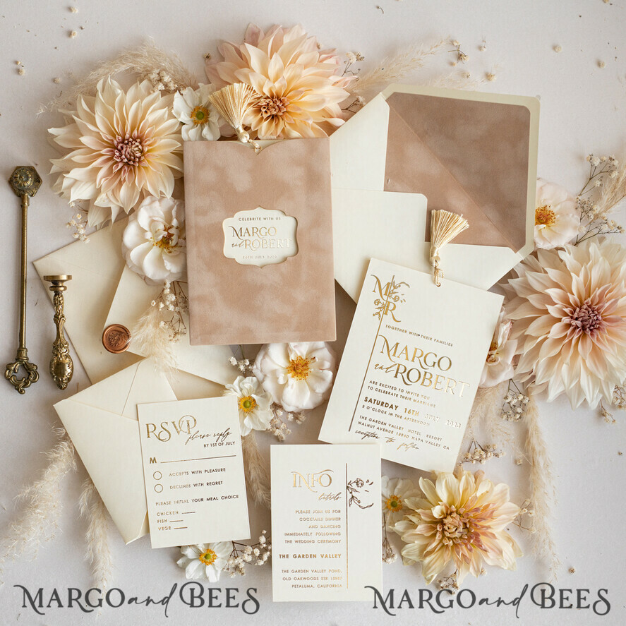 HOCHZEITS EINLADUNGEN Gold / Roségold / Silber / Glitzer Maßgeschneiderte Hochzeitskarten aus Samt mit Cremetasche, elegante goldene Quaste Hochzeitskarten, goldene Hochzeitsladung, Luxus-Hochzeitskarten