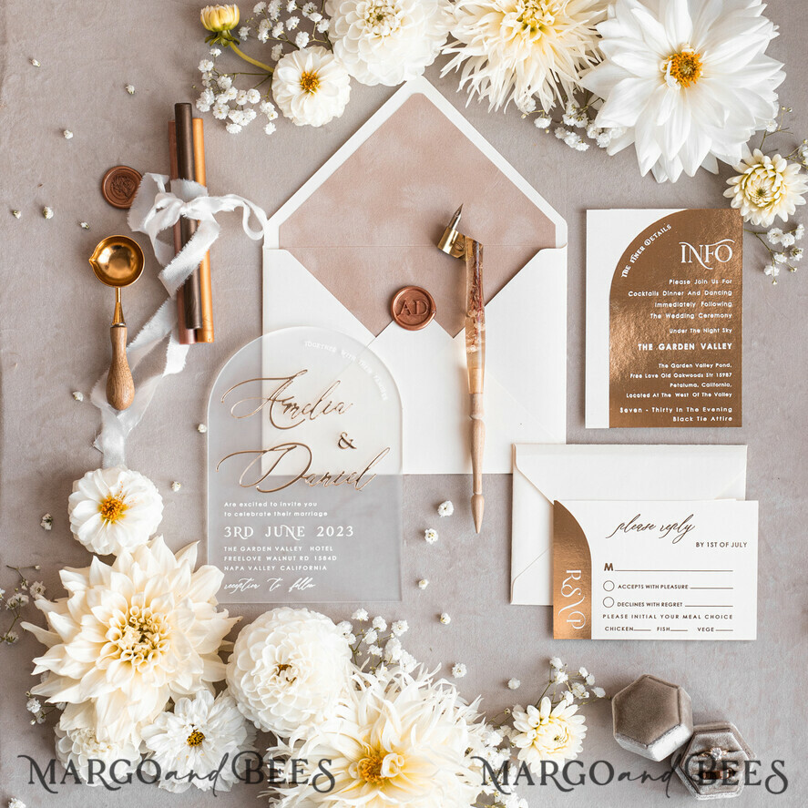 HOCHZEITS EINLADUNGEN Gold / Roségold / Silber / Glitzer Arch Golden Acryl-Hochzeitseinladungssuite, Samtbeige Hochzeitseinladungen, Glamour Plexiglas Hochzeitseinladungen