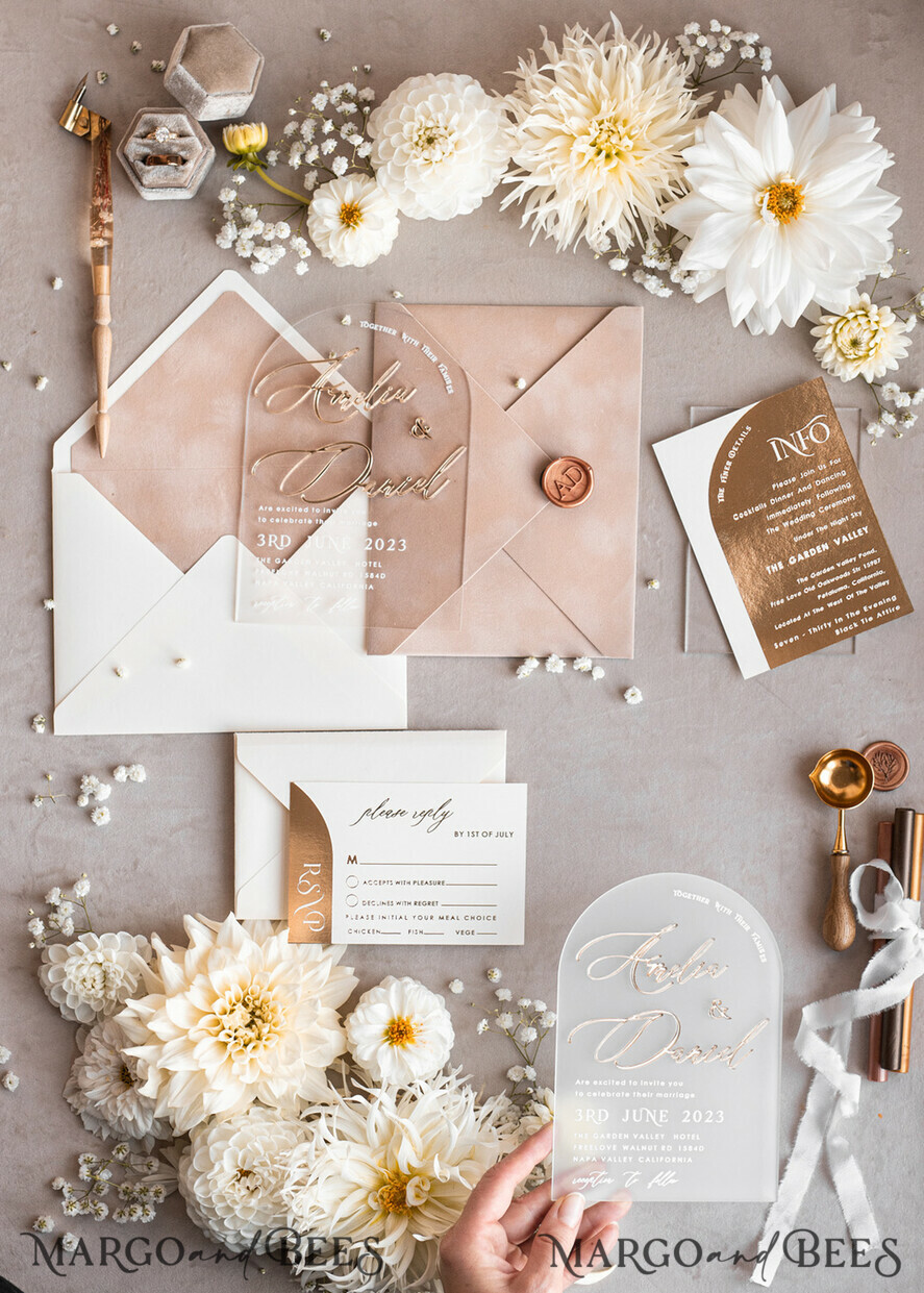 HOCHZEITS EINLADUNGEN Gold / Roségold / Silber / Glitzer Arch Golden Acryl-Hochzeitseinladungssuite, Samtbeige Hochzeitseinladungen, Glamour Plexiglas Hochzeitseinladungen