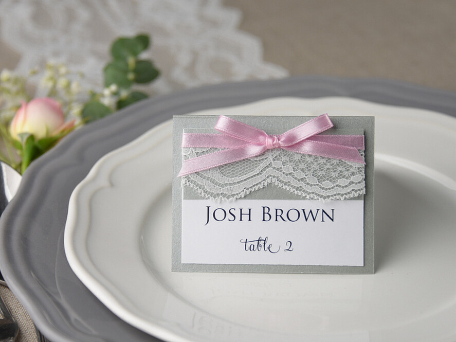 PLACE CARDS / TABLE CARDS rustic and lace Elegant White and Grey Wedding Place Cards, Rustic Name Tags, Romantic Wedding Place Cards with Lace and Pink Ribbon, Custom Text, Rustic Wedding Place Cards