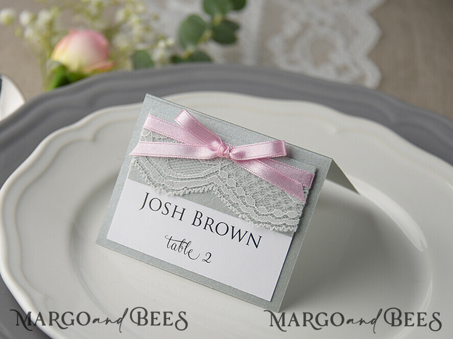 PLACE CARDS / TABLE CARDS rustic and lace Elegant White and Grey Wedding Place Cards, Rustic Name Tags, Romantic Wedding Place Cards with Lace and Pink Ribbon, Custom Text, Rustic Wedding Place Cards