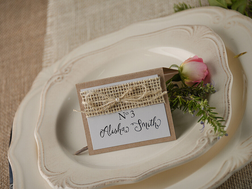 PLACE CARDS / TABLE CARDS rustic and lace Rustic Wedding Place Cards, White and Eco Place Cards, Natural Burlap Twine Wedding Name Cards, Eco Rustic Name Tags, Editable Text, Simple Design Escort Cards