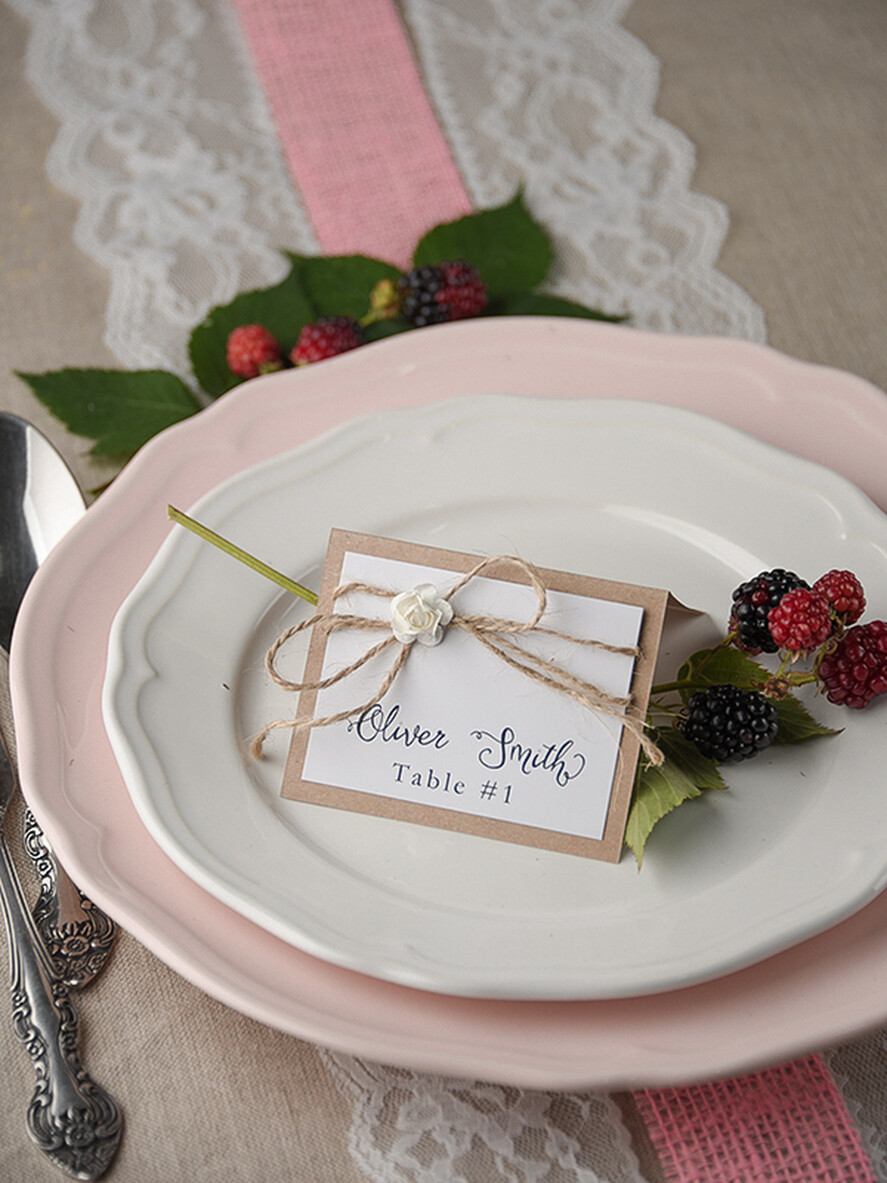 PLACE CARDS / TABLE CARDS rustic and lace Elegant Eco Brown Wedding Place Cards with White Rose Decor, Rustic Wedding Name Tags with Brown Burlap Twine, Rustic Wedding Stationery, Editable Text