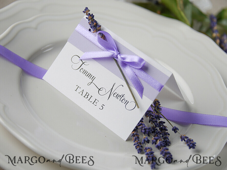PLACE CARDS / TABLE CARDS rustic and lace Romantic Lavender Wedding Place Cards, Lilac Name Tags, Lavender Ribbon Bow, Elegant Wedding Stationery, Rustic Escort Cards with Dried Lavender, Editable Text
