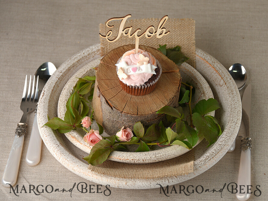 PLACE CARDS / TABLE CARDS Acrylic Gold Clear / Wood 3D Custom Wedding 3D Wood Place Cards with Stand, Rustic Name Wooden Escort Cards, Boho Laser Cut Name Cards, Guest Names Wedding Cards, Editable Text Wedding Card