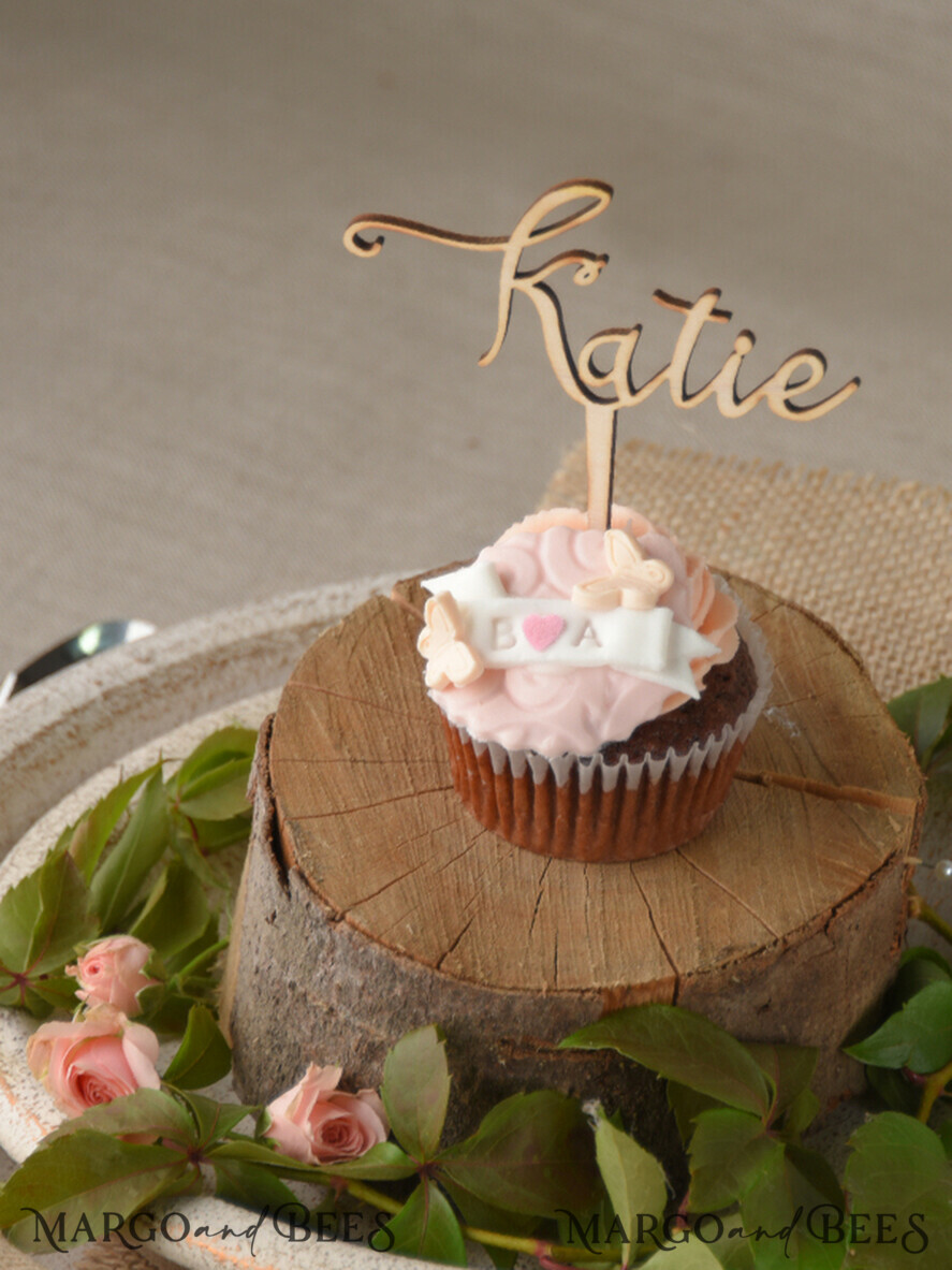 PLACE CARDS / TABLE CARDS Acrylic Gold Clear / Wood 3D Custom Wedding 3D Wood Place Sign, Rustic Name Wooden Escort Sign, Boho Laser Cut Name Sign, Laser Cut Guest Names Wedding Sign, Place Cards For Wedding Guests