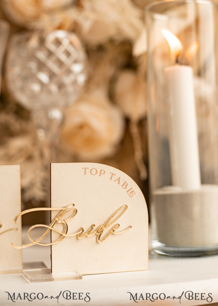 PLACE CARDS / TABLE CARDS Acrylic Gold Clear / Wood 3D Ivory Wedding Place Cards, Modern half arch Velvet Acrylic Place card with stand, Wedding seat gold Cards, Velvet Mirror gold Name Card, Editable Text