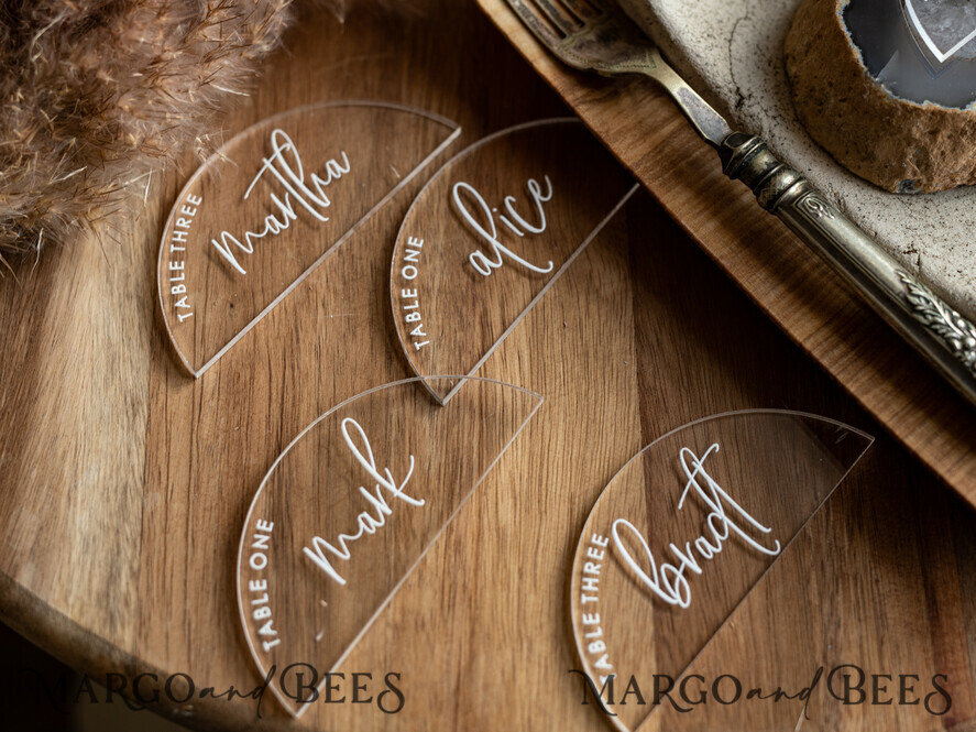 PLACE CARDS / TABLE CARDS Acrylic Gold Clear / Wood 3D Modern Arch Acrylic Place card, Wedding Place Cards,  Arch Clear Name Card premium, luxury seating card