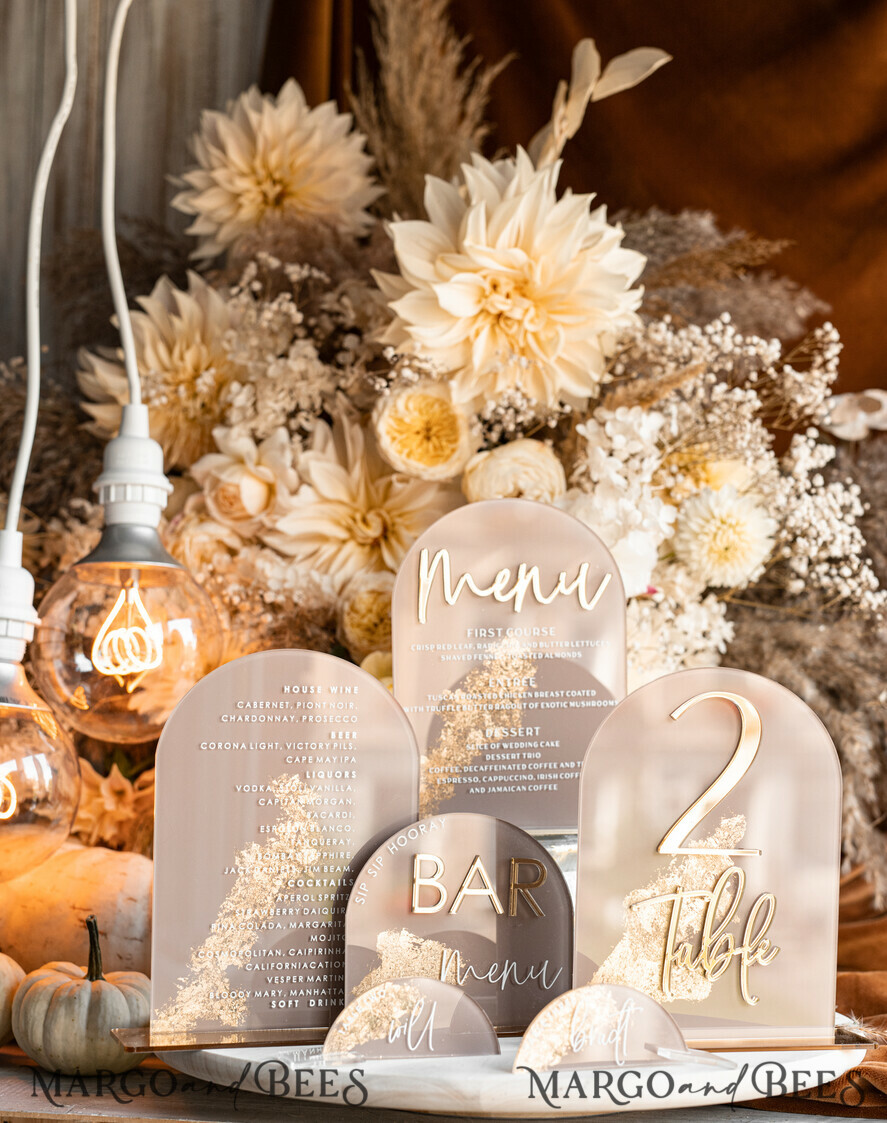 PLACE CARDS / TABLE CARDS Acrylic Gold Clear / Wood 3D Acrylic Arch Beige Place Card with Stand, Clear Acryl and Gold Flat Place Card, Nude Gold Plexi Flat Place Card, Tan Luxury Wedding Table Decor, Earthy Wedding
