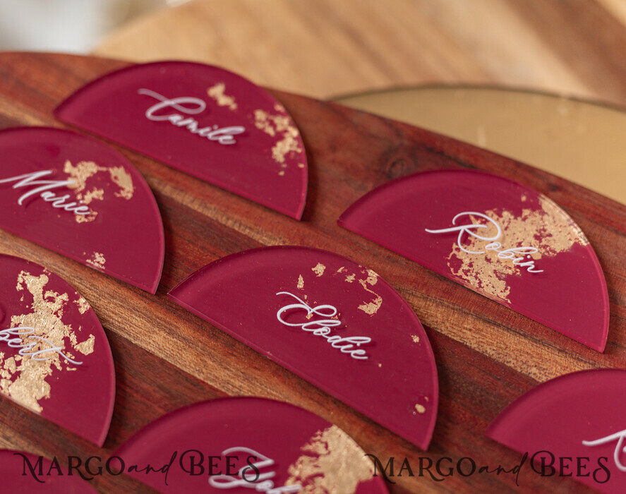 PLACE CARDS / TABLE CARDS Acrylic Gold Clear / Wood 3D Acrylic Arch Burgundy Flat Place Card, Clear Acrylic and Gold Flat Place Card, Maroon Gold Plexi Flat Place Card, Marsala Luxury Wedding Table Decor, White Text