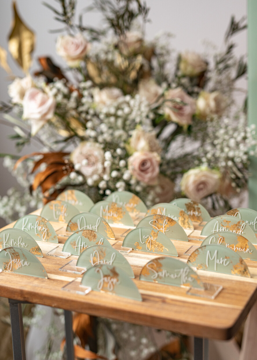 PLACE CARDS / TABLE CARDS Acrylic Gold Clear / Wood 3D Acrylic Arch Sage Green Flat Place Card with stand, Painted Acrylic & Gold Flat Place Card, Greenery Gold Plexi Flat Place Card, Garden Luxury Wedding Table Decor