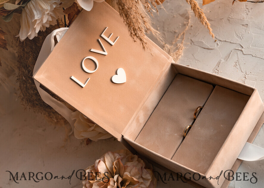 RINGTRÄGERBOXEN & KISSEN Samtkästchen für den Trauungszeremonie Beige Weiße Samt Hochzeit Ring Box für Zeremonie, Nude Ring Box für Hochzeitszeremonie 3 Ringe samt, Boho Glam Hochzeit Ring Boxen für ihn und sie, Luxus Samt Ring Box doppelt benutzerdefinierte Farben.