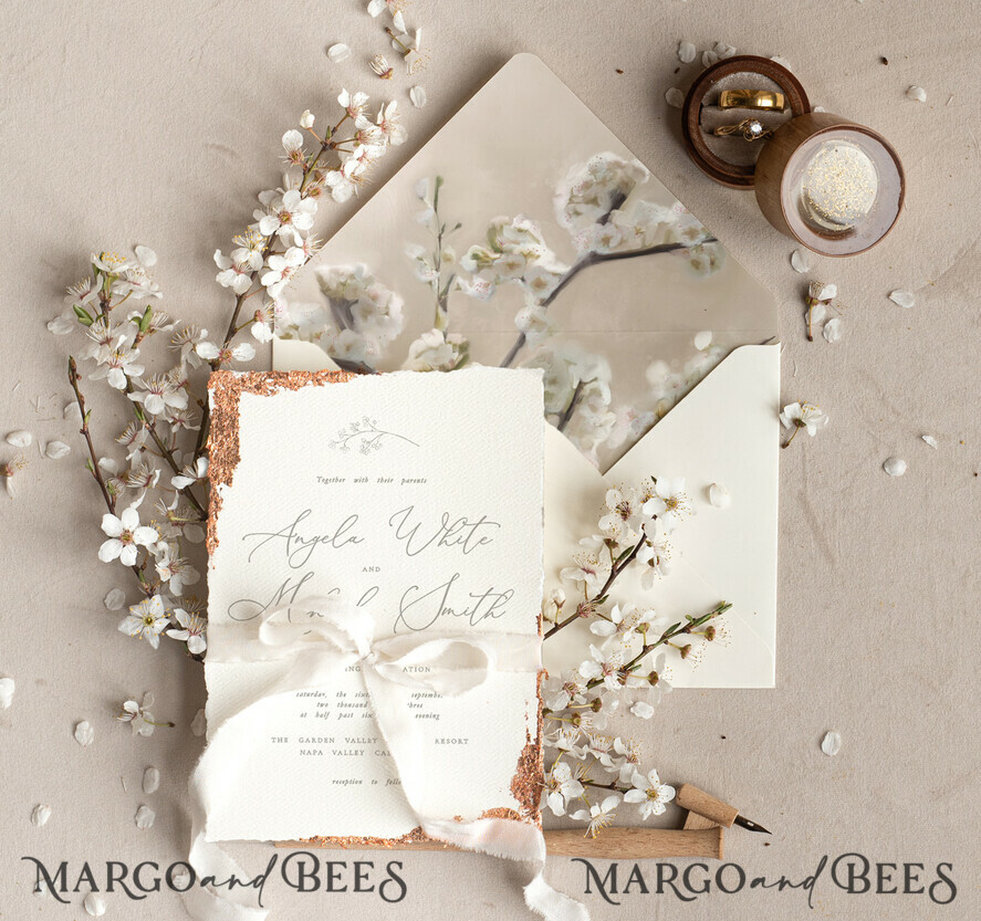 HOCHZEITS EINLADUNGEN Moderne Einladungen Florale Karten Personalisierte Hochzeitskarte mit Satinband, Elegante Hochzeitseinladungen, Fine Art Hochzeitskarten-Set, Hochzeitskarten aus goldenem, gezacktem Papier.