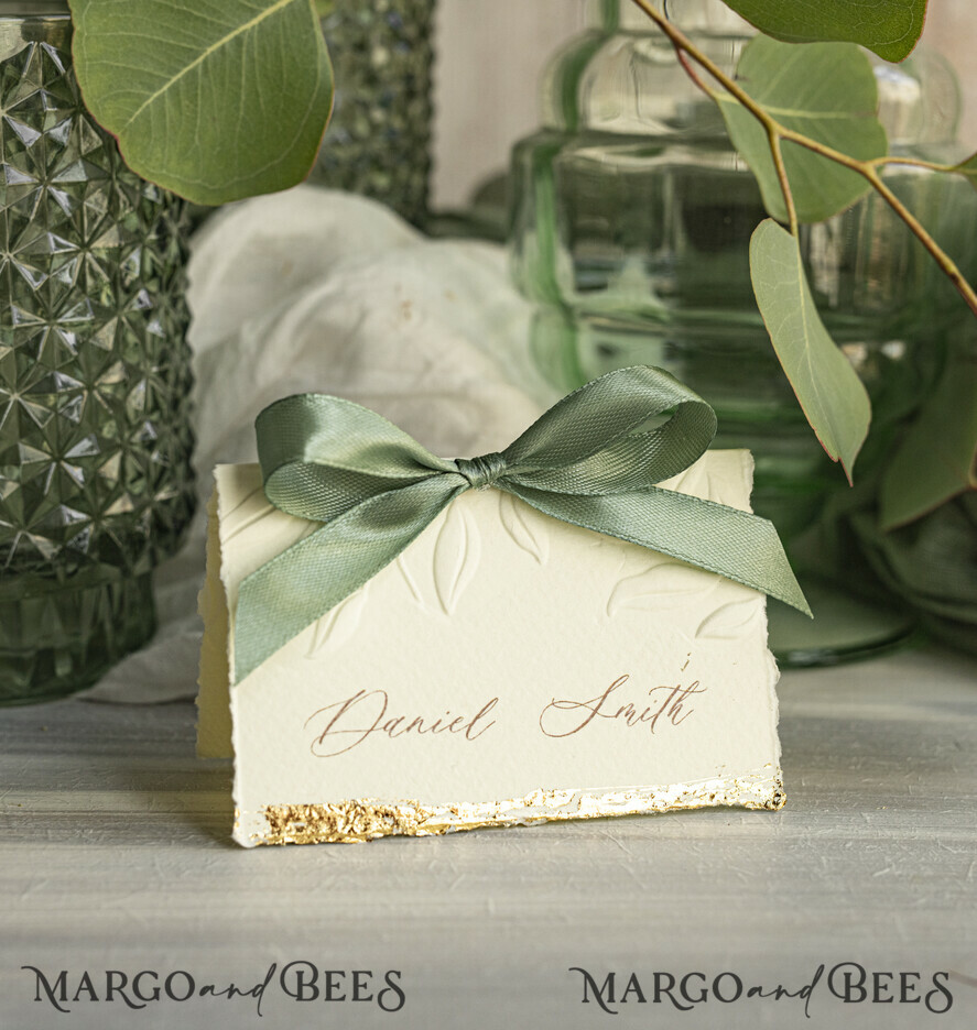 PLACE CARDS / TABLE CARDS Romantic Boho/ Botanical/ Floral Personalized Place Cards with Gold Foil Edge & Embossed Leaf Design