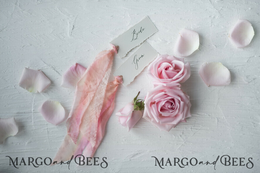 PLACE CARDS / TABLE CARDS Romantic Boho/ Botanical/ Floral White Deckle-Edge Wedding Place Cards with Dyed Silk Ribbon, Elegant Custom Wording Table Place Cards, Minimalistic Name Tags, Simple Modern Wedding Stationery