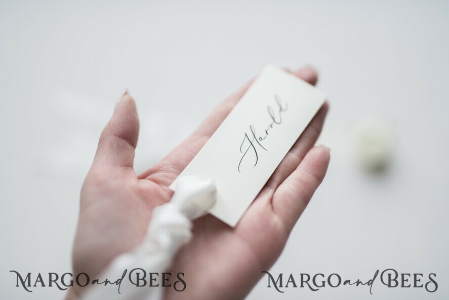 PLACE CARDS / TABLE CARDS Romantic Boho/ Botanical/ Floral Romantic Ivory Wedding Place Cards, Silk White Ribbon Wedding Cards, Elegant Wedding Name Tags, Minimalist Place Cards, Simple Custom Wedding Table Place Cards