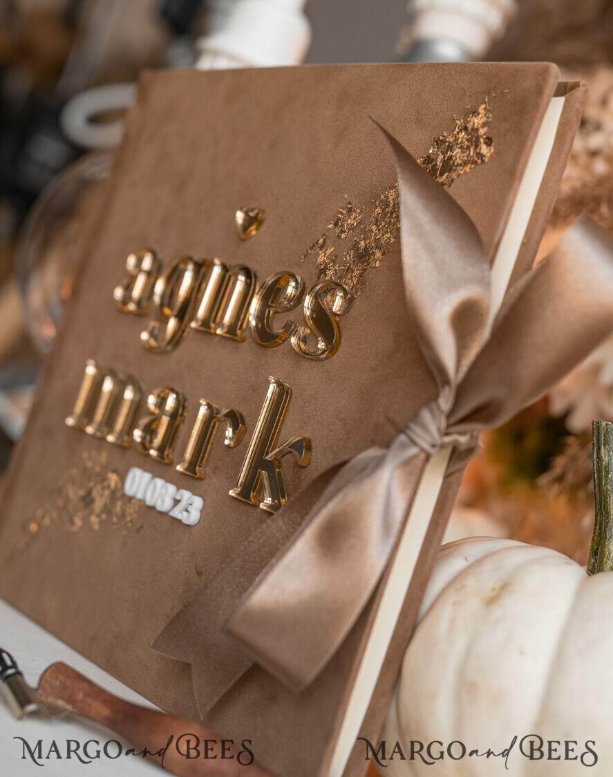 HOCHZEITS-GÄSTEBÜCHER Instax Sofortbildbuch Fall beige Gold Acryl Hochzeitsgäste Buch personalisiert, Tan Taupe Samt Sofortbildbuch Boho Elegant Instax Hochzeitsfoto Gästebuch, Erdtöne Acryl Instax Gästebuch Schild, Neutrales Samt Fotobuch.