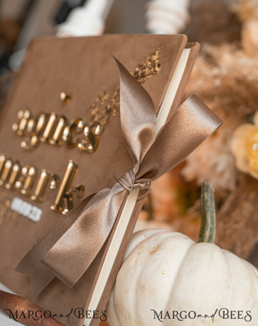 HOCHZEITS-GÄSTEBÜCHER Instax Sofortbildbuch Fall beige Gold Acryl Hochzeitsgäste Buch personalisiert, Tan Taupe Samt Sofortbildbuch Boho Elegant Instax Hochzeitsfoto Gästebuch, Erdtöne Acryl Instax Gästebuch Schild, Neutrales Samt Fotobuch.