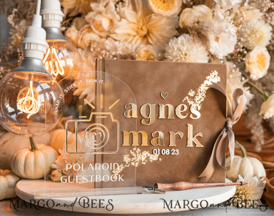HOCHZEITS-GÄSTEBÜCHER Instax Sofortbildbuch Herbst beige Gold Acryl Hochzeitsgästebuch personalisiert und Acrylschild-Set, Tan Taupe Samt Sofortbildbuch Boho Elegant Instax Hochzeitsfotogästebuch, Erdtönige Acryl Instax Gästebuchschild, Neutraler Samt Fotobuch.