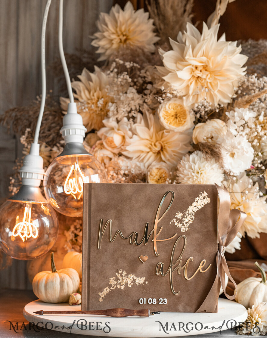 HOCHZEITS-GÄSTEBÜCHER Instax Sofortbildbuch Fall beige Gold Acryl Hochzeitsgästebuch personalisiert, Tan Taupe Samt Sofortbildbuch Boho elegant Instax Hochzeitsfoto Gästebuch, Erdfarbenes Acryl Instax Gästebuch Schild, Neutraler Samt Fotobuch.