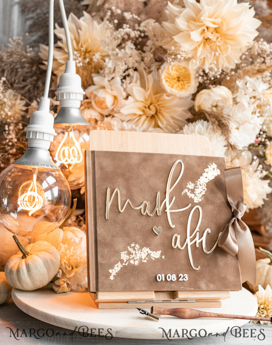 HOCHZEITS-GÄSTEBÜCHER Instax Sofortbildbuch Fall beige Gold Acryl Hochzeitsgästebuch personalisiert, Tan Taupe Samt Sofortbildbuch Boho elegant Instax Hochzeitsfoto Gästebuch, Erdfarbenes Acryl Instax Gästebuch Schild, Neutraler Samt Fotobuch.