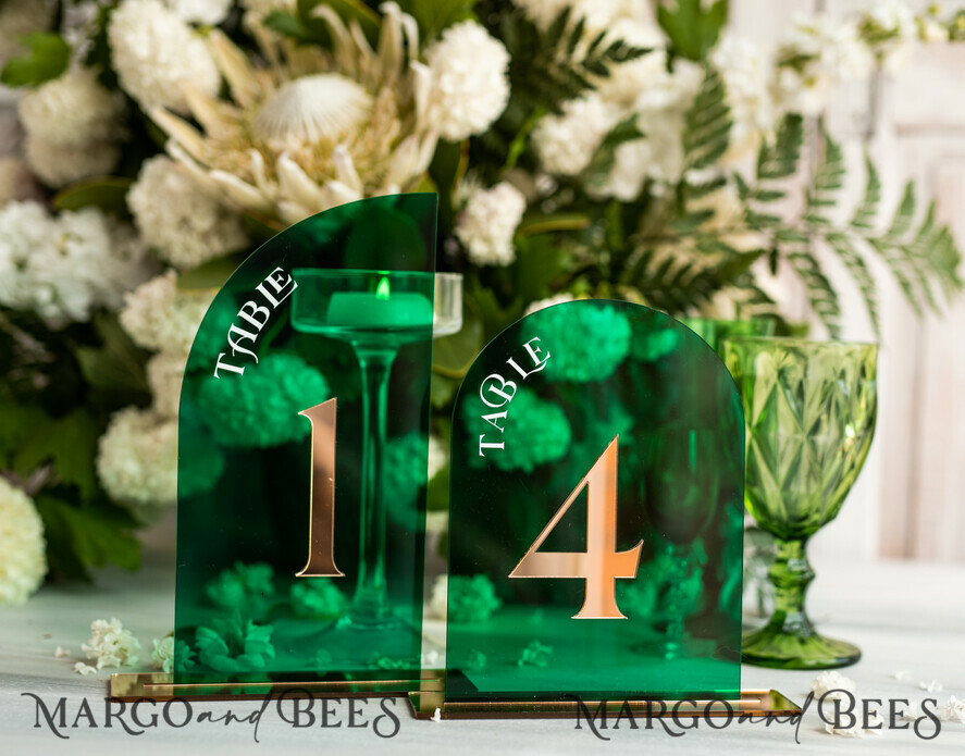 TABLE DECOR SIGNS Acrylic table decor Numbers Acrylic Half Arch Green Table Numbers, Green Acrylic and gold table numbers, Emerald Green Gold Plexi Table Numbers,  Luxury Wedding Table Decor, Wedding Sign