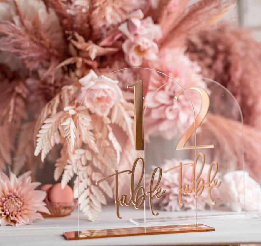 TABLE DECOR SIGNS Acrylic table decor Numbers Transparent Acrylic Arch Table Numbers, Clear Acrylic and gold Sign, Gold Plexi Table Numbers, Luxury Wedding Table Decor, Wedding Signage Golden Mirror Number