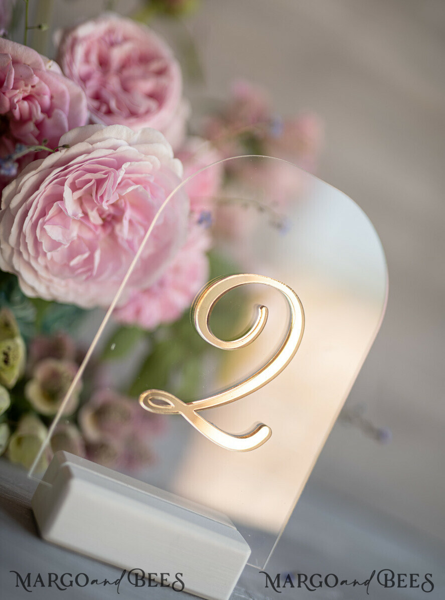 TABLE DECOR SIGNS Acrylic table decor Numbers Acrylic Arch Table Numbers, Clear Acrylic and gold Sign, Transparent Plexi Table Numbers, Luxury Wedding Table Decor, Wedding Signage Gold mirror table numbers 